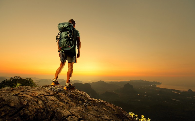 8 Essential Hiking Tips For Beginners