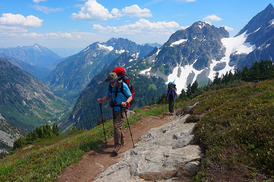Hiking Vs Trekking: What Is The Difference?