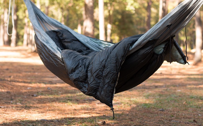 The Sleeping Bag VS Hammock Debate